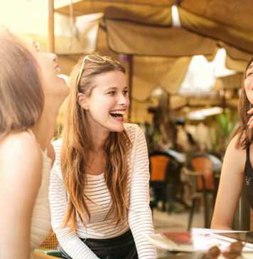 7 Habits of People Who Make Friends Easily