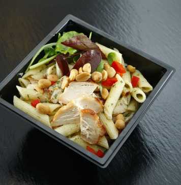 7 Ways to Remove Odors from Plastic Containers