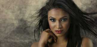 6 Colors That Make You Look Older