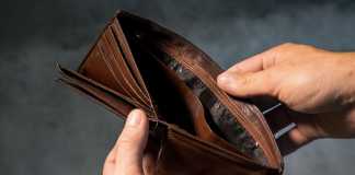 Surprisingly Broke Celebs