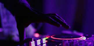 10 Tips for Planning Your Wedding Entertainment So Everyone Will Have an Epic Night