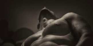 Hair on the Chest Looks Manly Again