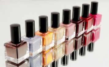 Avon vs. Mary Kay: Who Should You Work For?