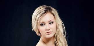 Shall You Buy a Prom Dress This Year?