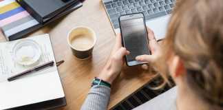 How Your Phone Can Help You Put Away Savings For Your Kids