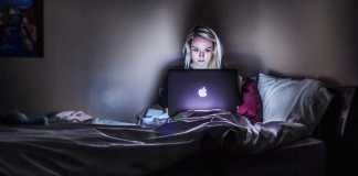 How to Make a Long-Distance Relationship Work If COVID-19 Separated You