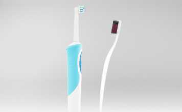 10 Reasons to Switch to an Electric Toothbrush