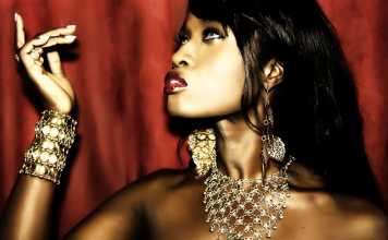 Simple Ways to Tell the Authenticity of a Piece of Jewelry