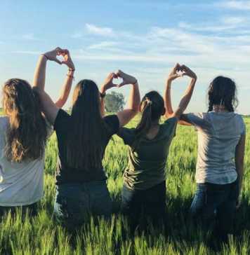 20 Surprising Facts about Bisexual Women