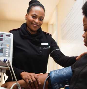 Reasons for Getting a Nursing Certificate Online