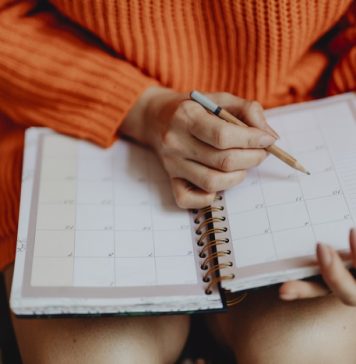 Staying On Track: How to Plan Your Week the Right Way