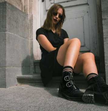 Fashion Trend: How to Wear a Little Black Dress Without Looking Boring?