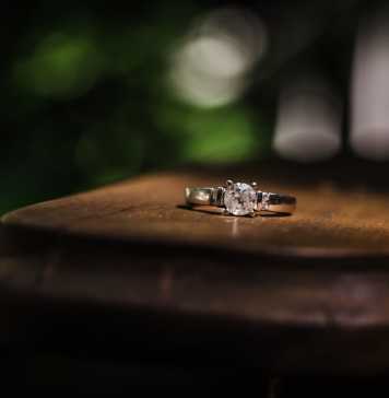 How Your Engagement Ring Style Reflects Your Relationship