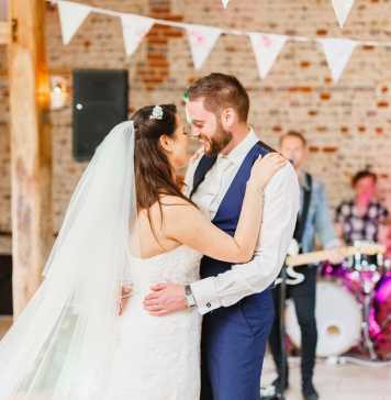 Important Wedding Venue Questions Before You Hire Entertainment