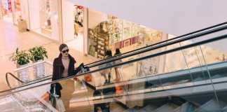 How to Look Luxurious in Mass Market Clothes?