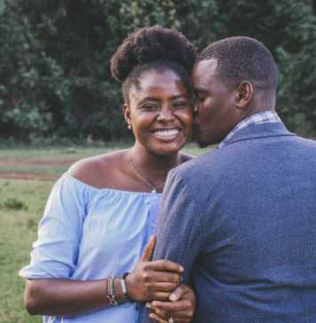 How to Let Your Crush Know You Like Him Without Being Annoying