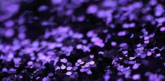 How to Wear Sequin Clothes Every Day without Looking Too Festive?