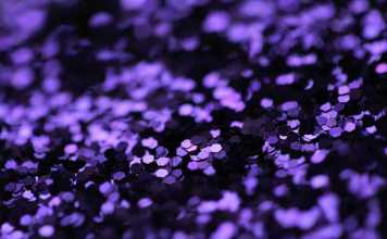 How to Wear Sequin Clothes Every Day without Looking Too Festive?