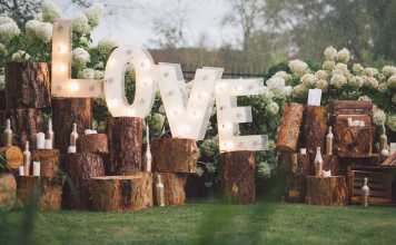 5 Engagement Party Must-Haves To Kick Off The Celebrations