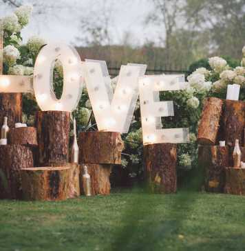 5 Engagement Party Must-Haves To Kick Off The Celebrations