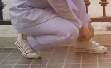 How to Choose the Best Hospital Sneakers?