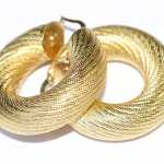 earrings-gold-hoops-accessories-jewelry-1380336_1280