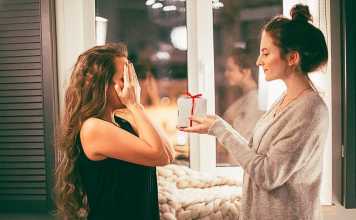 Soul Sister Gifts: 10 Unforgettable Gift Ideas for Your Best Friend or Sister