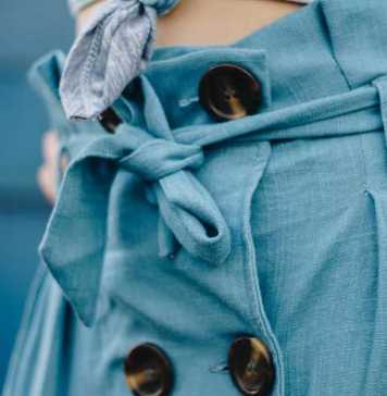 How to Accentuate Your Waist Even If You Don’t Have It