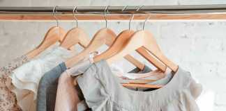 How to Know If It’s Time to Throw Clothes Away?