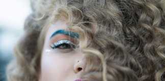 Beach Waves Without the Sea? Hair Curls Made with Socks