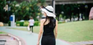 Looking Good: 10 Top Tips for How to Accessorize a Dress