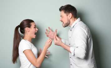 How to Distinguish Between Caring in a Relationship and Unhealthy Control?