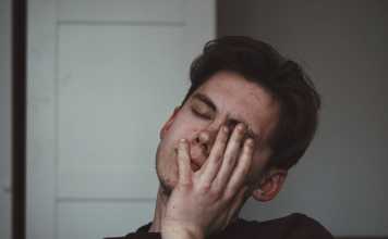 6 Things Your Body is Experiencing When You Don’t Get Enough Sleep