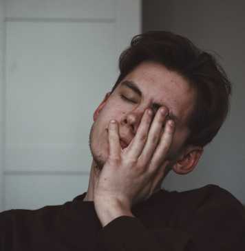 6 Things Your Body is Experiencing When You Don’t Get Enough Sleep