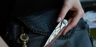 Features to Consider Before Buying the Best Pocket Knife for Women