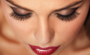 7 Pro Tips for Gorgeous, Healthy Eyelashes