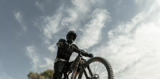 How to Dress for Cycling These Months?