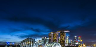 10 Reasons to Move to Singapore