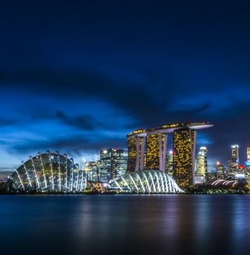 10 Reasons to Move to Singapore