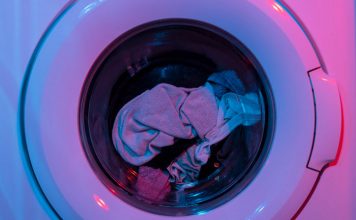 How to Remove Washing Machine Smells?