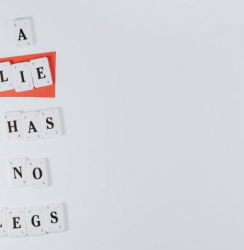 10 Tricks of Professional Liars