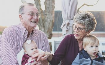 Grandparents: 10 Outings to Do with Your Grandchildren