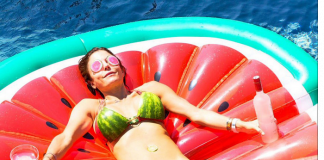 What Are The Best Pool Accessories For A Party?