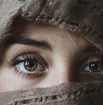 4 Tips for Treating and Living With Rosacea