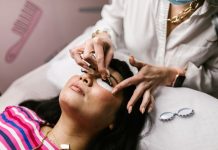 Lash Extensions: For and Against