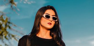 Different Ways to Style a T-shirt